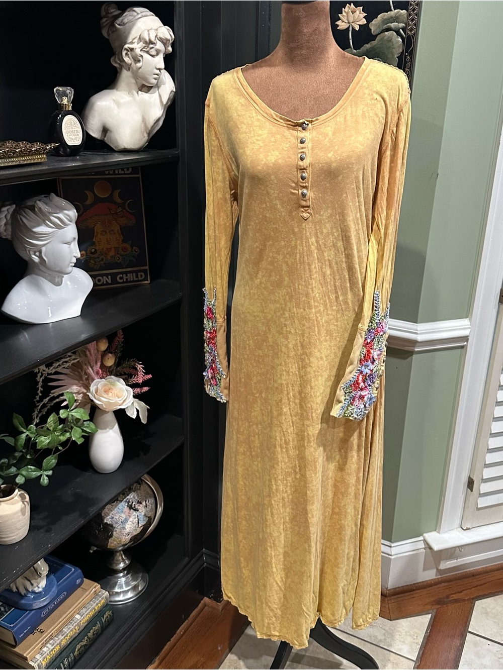 Aratta Silent Journey Bleach‑Dyed Floral Embroidered Dress – Size Small - Picture 6 of 13